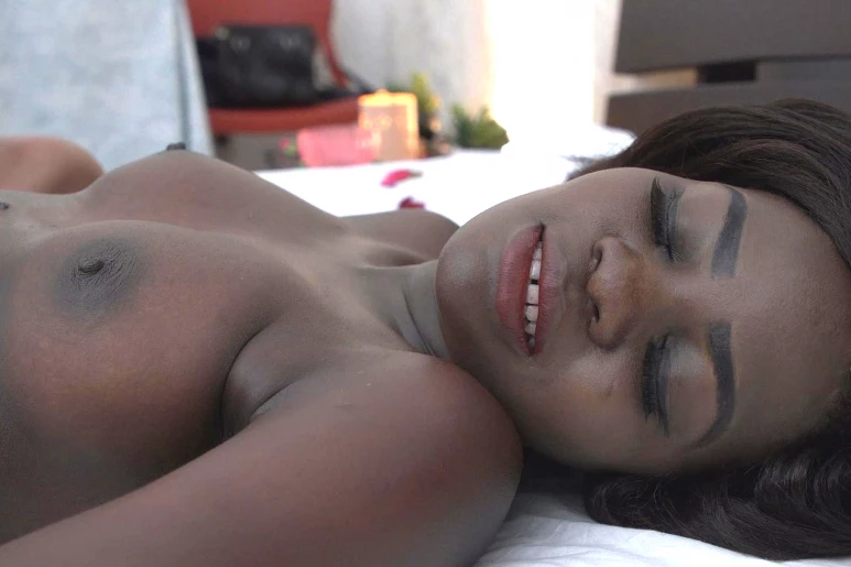 La masseuse très douée - Le massage intégral